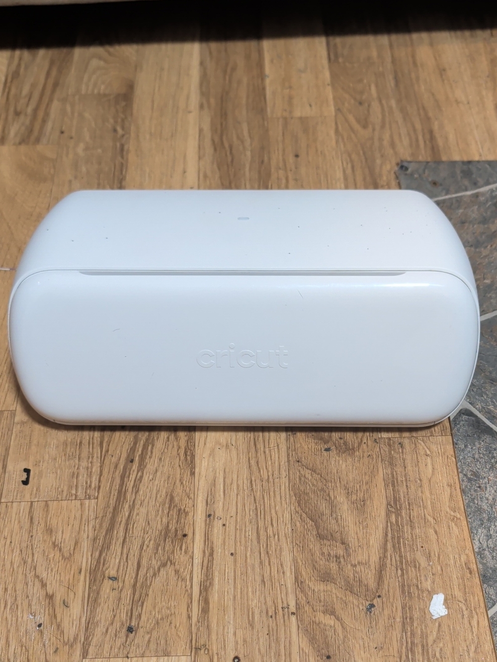 Cricut White Electronic Cutting Machine - Gloss White